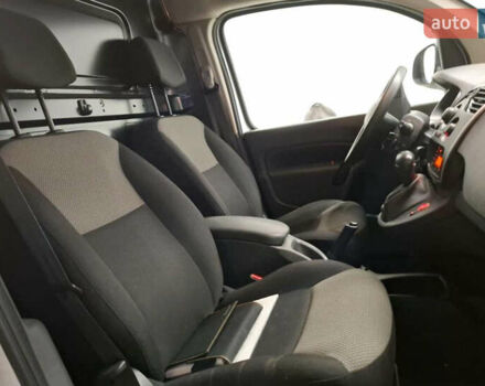 Білий Рено Кєнгу, об'ємом двигуна 0 л та пробігом 28 тис. км за 12900 $, фото 11 на Automoto.ua