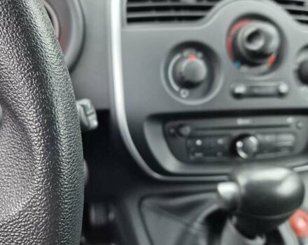 Белый Рено Кенгу, объемом двигателя 0 л и пробегом 32 тыс. км за 13990 $, фото 17 на Automoto.ua