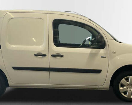 Білий Рено Кєнгу, об'ємом двигуна 0 л та пробігом 28 тис. км за 12900 $, фото 5 на Automoto.ua