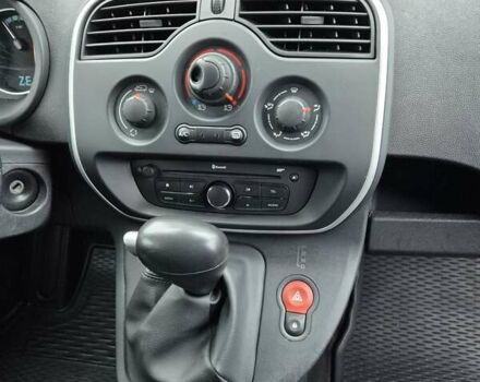 Белый Рено Кенгу, объемом двигателя 0 л и пробегом 32 тыс. км за 13990 $, фото 14 на Automoto.ua