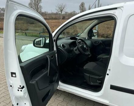 Білий Рено Кєнгу, об'ємом двигуна 1.5 л та пробігом 149 тис. км за 13390 $, фото 40 на Automoto.ua