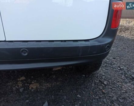 Белый Рено Кенгу, объемом двигателя 1.5 л и пробегом 158 тыс. км за 12590 $, фото 3 на Automoto.ua