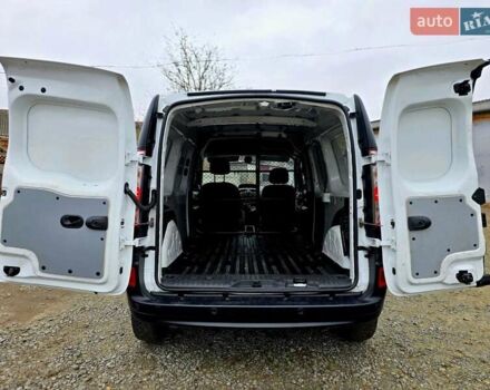 Білий Рено Кєнгу, об'ємом двигуна 1.5 л та пробігом 185 тис. км за 13600 $, фото 22 на Automoto.ua