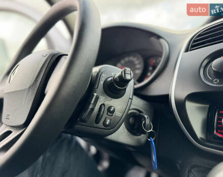 Білий Рено Кєнгу, об'ємом двигуна 1.46 л та пробігом 175 тис. км за 12600 $, фото 88 на Automoto.ua