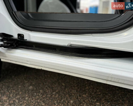 Білий Рено Кєнгу, об'ємом двигуна 1.46 л та пробігом 175 тис. км за 12600 $, фото 48 на Automoto.ua