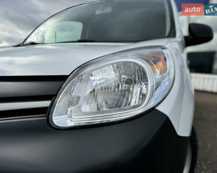 Білий Рено Кєнгу, об'ємом двигуна 1.46 л та пробігом 175 тис. км за 12600 $, фото 14 на Automoto.ua