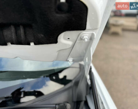 Білий Рено Кєнгу, об'ємом двигуна 1.46 л та пробігом 175 тис. км за 12600 $, фото 98 на Automoto.ua