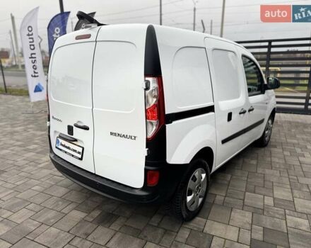 Белый Рено Кенгу, объемом двигателя 0 л и пробегом 4 тыс. км за 13700 $, фото 12 на Automoto.ua