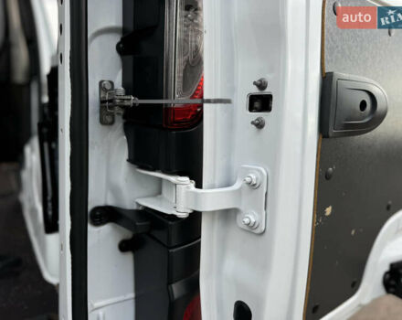 Білий Рено Кєнгу, об'ємом двигуна 1.46 л та пробігом 175 тис. км за 12600 $, фото 56 на Automoto.ua