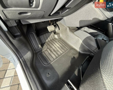 Белый Рено Кенгу, объемом двигателя 0 л и пробегом 36 тыс. км за 14500 $, фото 17 на Automoto.ua