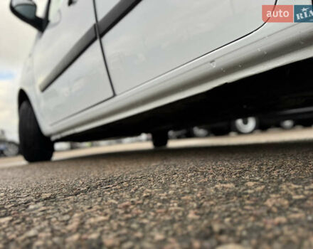 Білий Рено Кєнгу, об'ємом двигуна 1.46 л та пробігом 175 тис. км за 12600 $, фото 32 на Automoto.ua