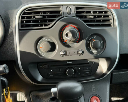 Белый Рено Кенгу, объемом двигателя 0 л и пробегом 36 тыс. км за 14500 $, фото 14 на Automoto.ua