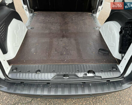 Білий Рено Кєнгу, об'ємом двигуна 1.46 л та пробігом 175 тис. км за 12600 $, фото 52 на Automoto.ua