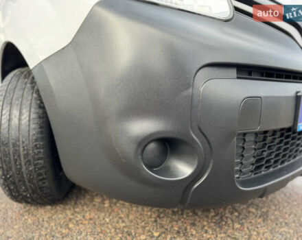 Білий Рено Кєнгу, об'ємом двигуна 1.46 л та пробігом 175 тис. км за 12600 $, фото 18 на Automoto.ua