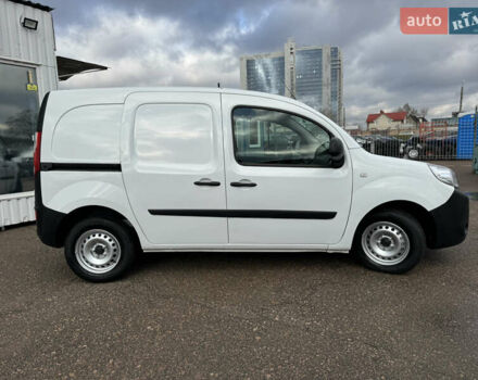 Білий Рено Кєнгу, об'ємом двигуна 1.46 л та пробігом 175 тис. км за 12600 $, фото 8 на Automoto.ua