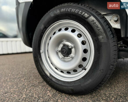 Білий Рено Кєнгу, об'ємом двигуна 1.46 л та пробігом 175 тис. км за 12600 $, фото 23 на Automoto.ua