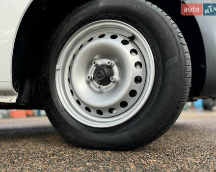 Білий Рено Кєнгу, об'ємом двигуна 1.46 л та пробігом 175 тис. км за 12600 $, фото 20 на Automoto.ua