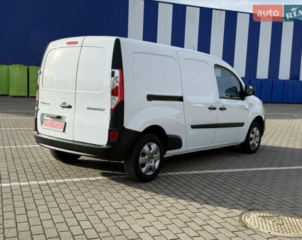 Белый Рено Кенгу, объемом двигателя 0 л и пробегом 36 тыс. км за 14500 $, фото 2 на Automoto.ua