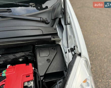 Білий Рено Кєнгу, об'ємом двигуна 1.46 л та пробігом 175 тис. км за 12600 $, фото 97 на Automoto.ua