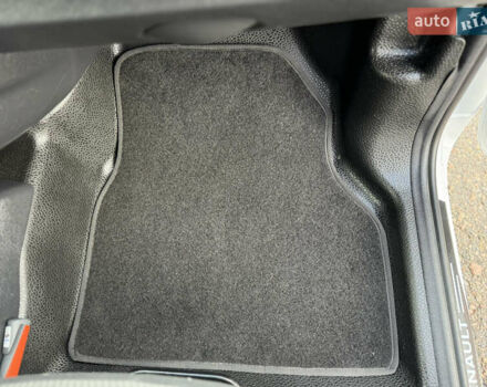 Білий Рено Кєнгу, об'ємом двигуна 1.46 л та пробігом 175 тис. км за 12600 $, фото 66 на Automoto.ua