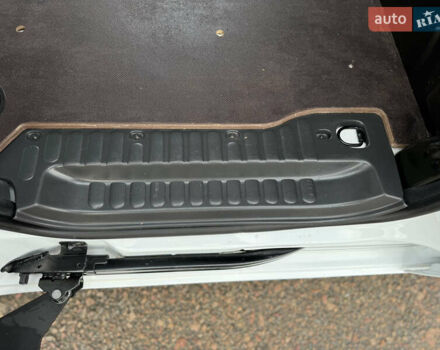 Білий Рено Кєнгу, об'ємом двигуна 1.46 л та пробігом 175 тис. км за 12600 $, фото 46 на Automoto.ua