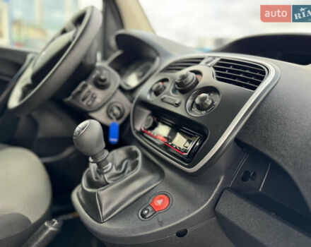 Білий Рено Кєнгу, об'ємом двигуна 1.46 л та пробігом 175 тис. км за 12600 $, фото 65 на Automoto.ua