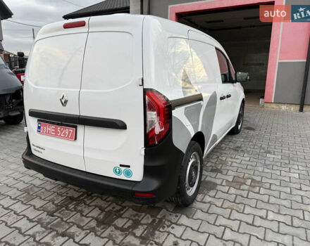 Белый Рено Кенгу, объемом двигателя 0 л и пробегом 2 тыс. км за 15300 $, фото 7 на Automoto.ua