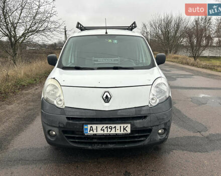 Белый Рено Кенгу, объемом двигателя 1.46 л и пробегом 317 тыс. км за 6300 $, фото 3 на Automoto.ua