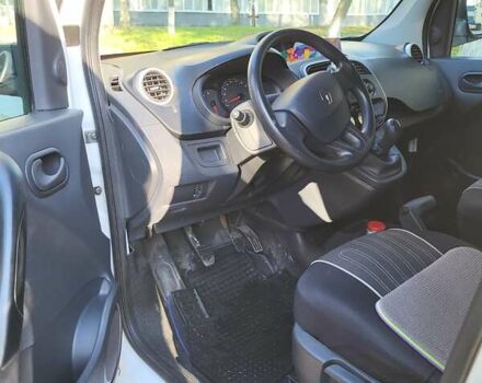 Белый Рено Кенгу, объемом двигателя 1.46 л и пробегом 174 тыс. км за 5500 $, фото 8 на Automoto.ua