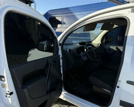 Рено Кєнгу 2016 у Мостисках на Automoto.ua Білий Рено Кєнгу, об'ємом двигуна 1.46 л та пробігом 330 тис. км за 6699 $, фото 7 на Automoto.ua