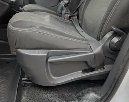 Білий Рено Кєнгу, об'ємом двигуна 1.5 л та пробігом 228 тис. км за 6000 $, фото 12 на Automoto.ua