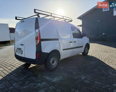 Рено Кєнгу 2016 у Мостисках на Automoto.ua Білий Рено Кєнгу, об'ємом двигуна 1.46 л та пробігом 330 тис. км за 6699 $, фото 1 на Automoto.ua