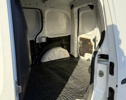 Рено Кєнгу 2016 у Мостисках на Automoto.ua Білий Рено Кєнгу, об'ємом двигуна 1.46 л та пробігом 330 тис. км за 6699 $, фото 4 на Automoto.ua