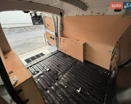 Белый Рено Кенгу, объемом двигателя 1.46 л и пробегом 88 тыс. км за 10500 $, фото 16 на Automoto.ua