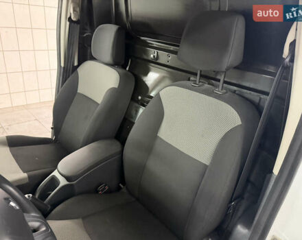 Белый Рено Кенгу, объемом двигателя 1.46 л и пробегом 88 тыс. км за 10500 $, фото 8 на Automoto.ua