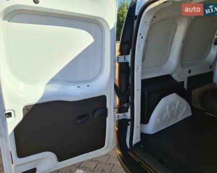 Белый Рено Кенгу, объемом двигателя 0 л и пробегом 91 тыс. км за 8600 $, фото 34 на Automoto.ua