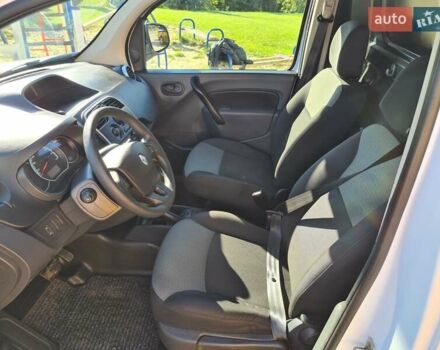 Белый Рено Кенгу, объемом двигателя 0 л и пробегом 91 тыс. км за 8600 $, фото 14 на Automoto.ua