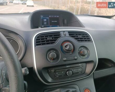Рено Кенгу 2020 в Дубно на Automoto.ua Белый Рено Кенгу, объемом двигателя 1.46 л и пробегом 38 тыс. км за 12200 $, фото 16 на Automoto.ua