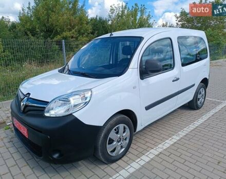 Білий Рено Кєнгу, об'ємом двигуна 1.5 л та пробігом 38 тис. км за 10800 $, фото 29 на Automoto.ua