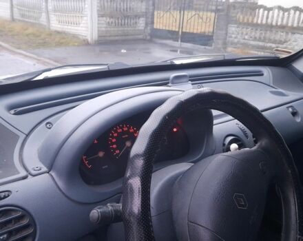 Белый Рено Кенгу, объемом двигателя 1.9 л и пробегом 150 тыс. км за 2450 $, фото 23 на Automoto.ua