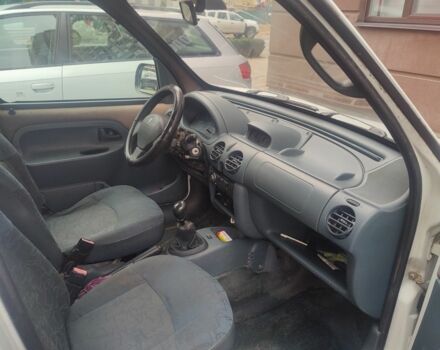 Белый Рено Кенгу, объемом двигателя 1.9 л и пробегом 267 тыс. км за 2400 $, фото 3 на Automoto.ua