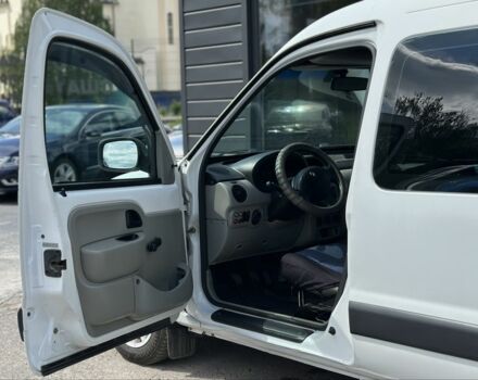 Белый Рено Кенгу, объемом двигателя 1.5 л и пробегом 245 тыс. км за 5500 $, фото 10 на Automoto.ua