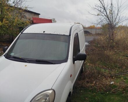 Белый Рено Кенгу, объемом двигателя 0 л и пробегом 340 тыс. км за 2000 $, фото 3 на Automoto.ua