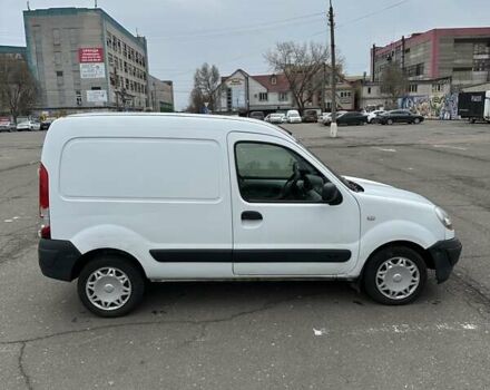 Білий Рено Кєнгу, об'ємом двигуна 1.39 л та пробігом 187 тис. км за 2600 $, фото 3 на Automoto.ua