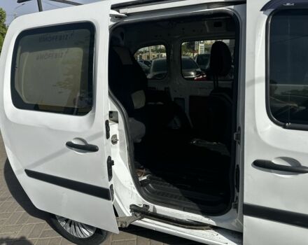 Рено Кенгу 2008 в Николаеве на Automoto.ua Белый Рено Кенгу, объемом двигателя 1.5 л и пробегом 230 тыс. км за 5200 $, фото 9 на Automoto.ua