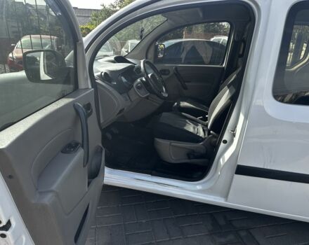 Рено Кенгу 2008 в Николаеве на Automoto.ua Белый Рено Кенгу, объемом двигателя 1.5 л и пробегом 230 тыс. км за 5200 $, фото 5 на Automoto.ua