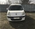 Белый Рено Кенгу, объемом двигателя 1.5 л и пробегом 277 тыс. км за 3800 $, фото 1 на Automoto.ua