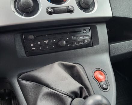 Рено Кєнгу 2011 у Смеле на Automoto.ua Білий Рено Кєнгу, об'ємом двигуна 1.5 л та пробігом 353 тис. км за 4750 $, фото 16 на Automoto.ua