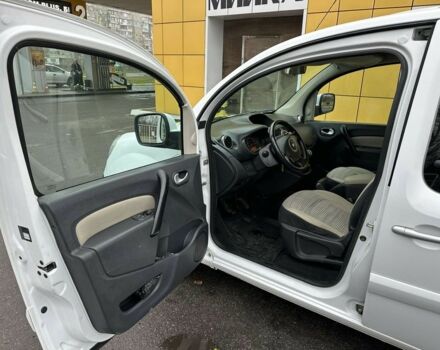 Белый Рено Кенгу, объемом двигателя 1.5 л и пробегом 190 тыс. км за 7500 $, фото 21 на Automoto.ua