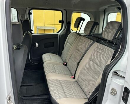 Белый Рено Кенгу, объемом двигателя 1.5 л и пробегом 190 тыс. км за 7500 $, фото 17 на Automoto.ua